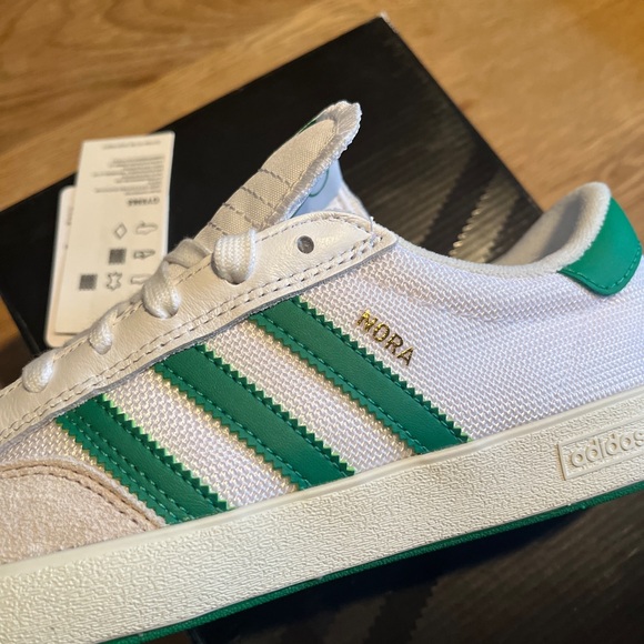 Adidas Nora Women's White and Green Skateboard Special Edition Sneakers New/Box - Picture 3 of 8